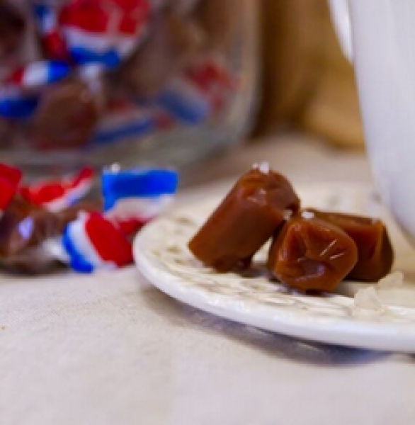 Nahaufnahme der Bonbons mit Salz aus Guérande
